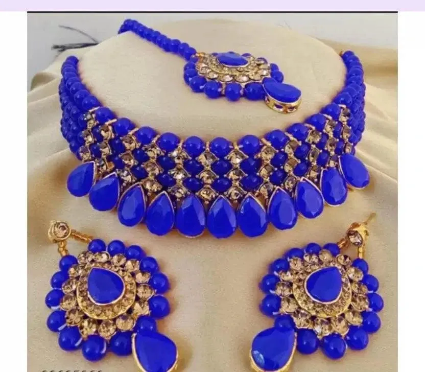 Alloy jewellery set with blue stone hangings | MANATH