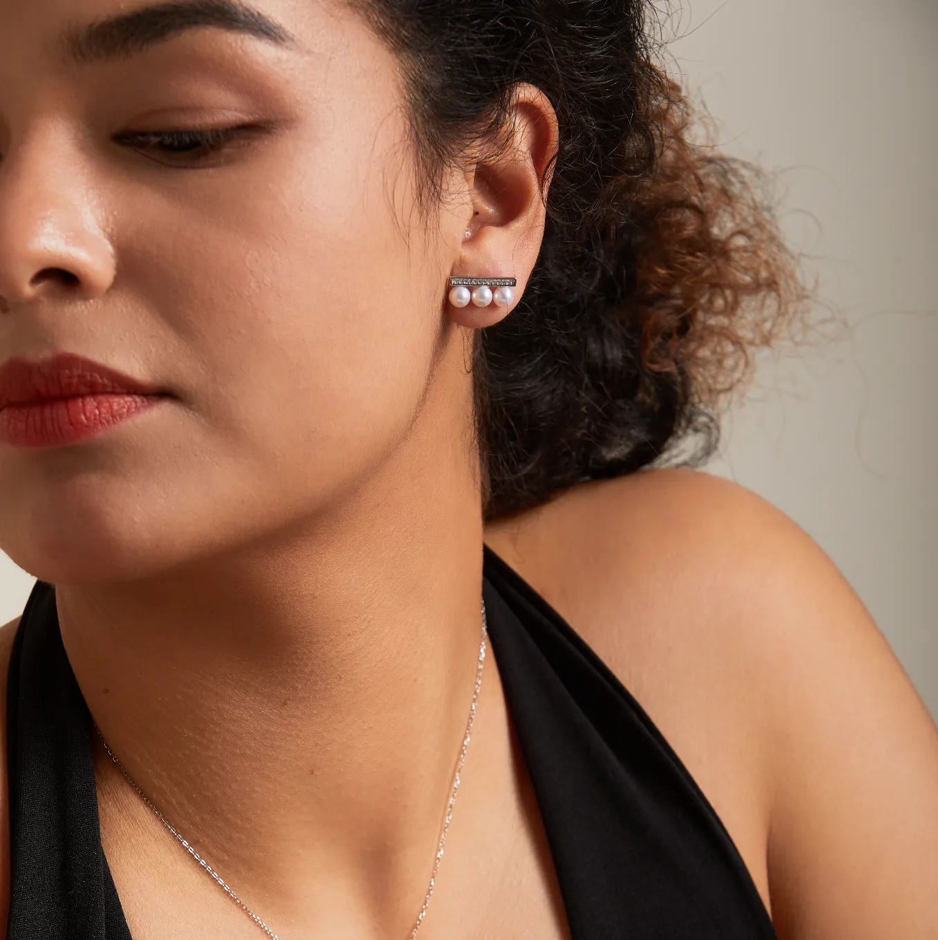 Balance Beam Pearl Earring Set with Zircon