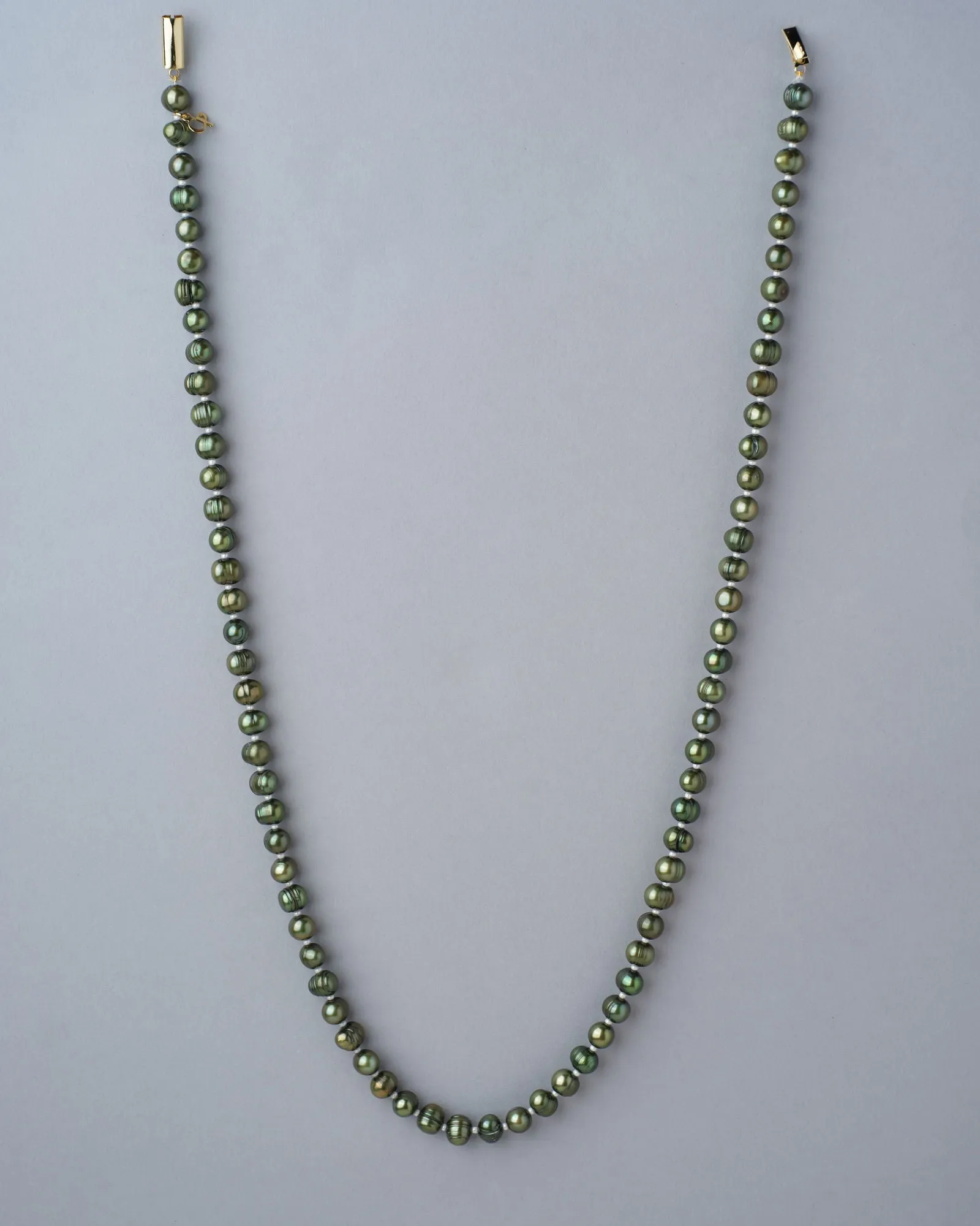 Elegant Dark Green Pearl Necklace