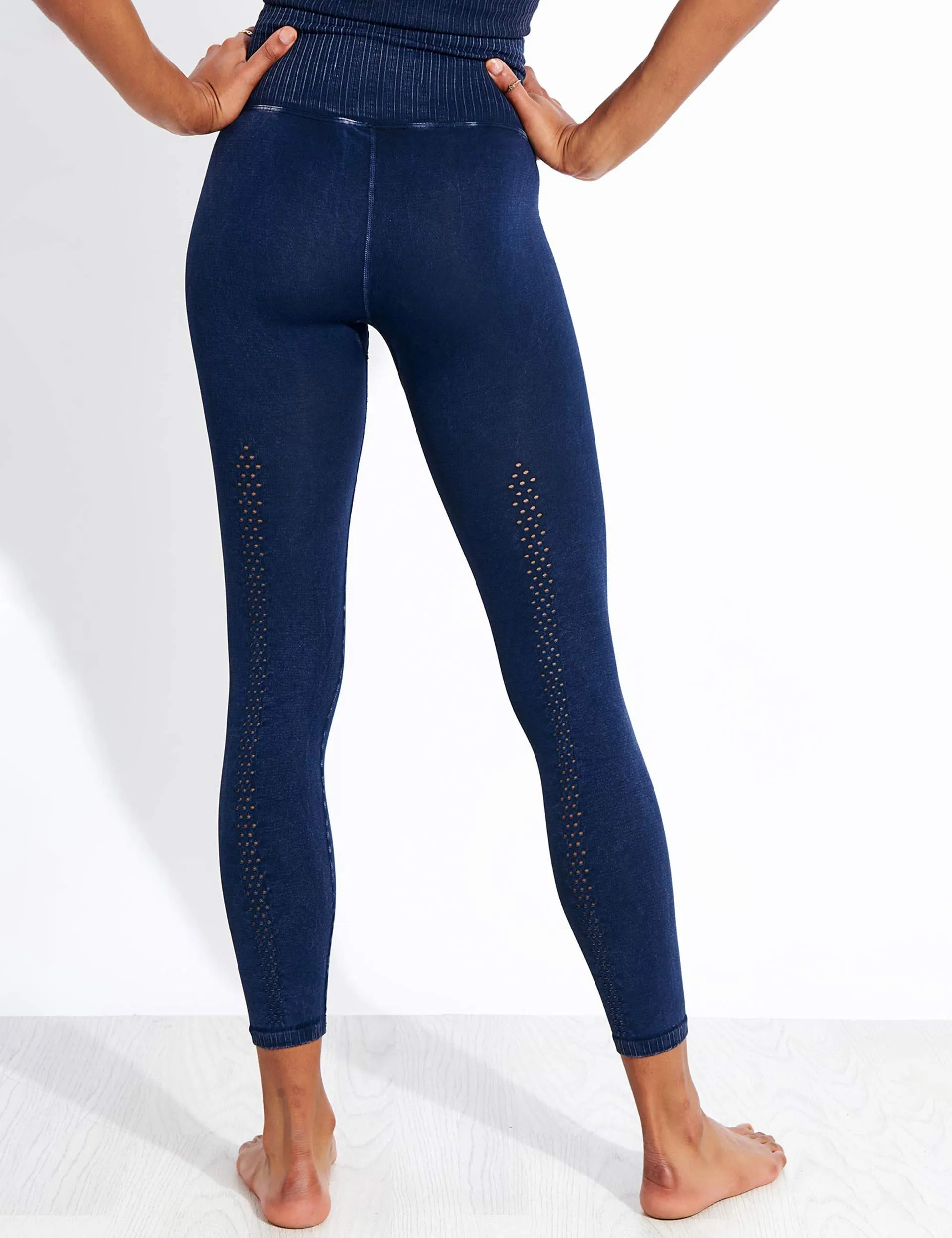 Good Karma High Waisted 7/8 Legging - Deepest Navy
