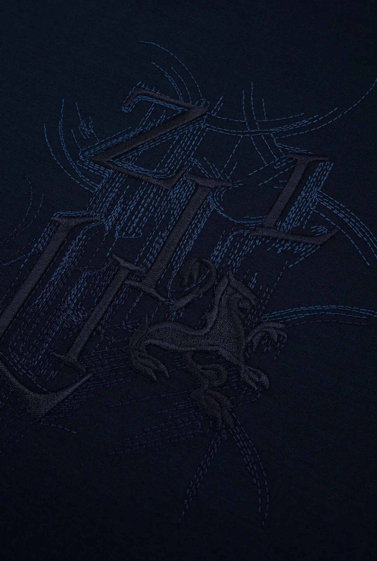 T-shirt with Zilli Art Embroidery