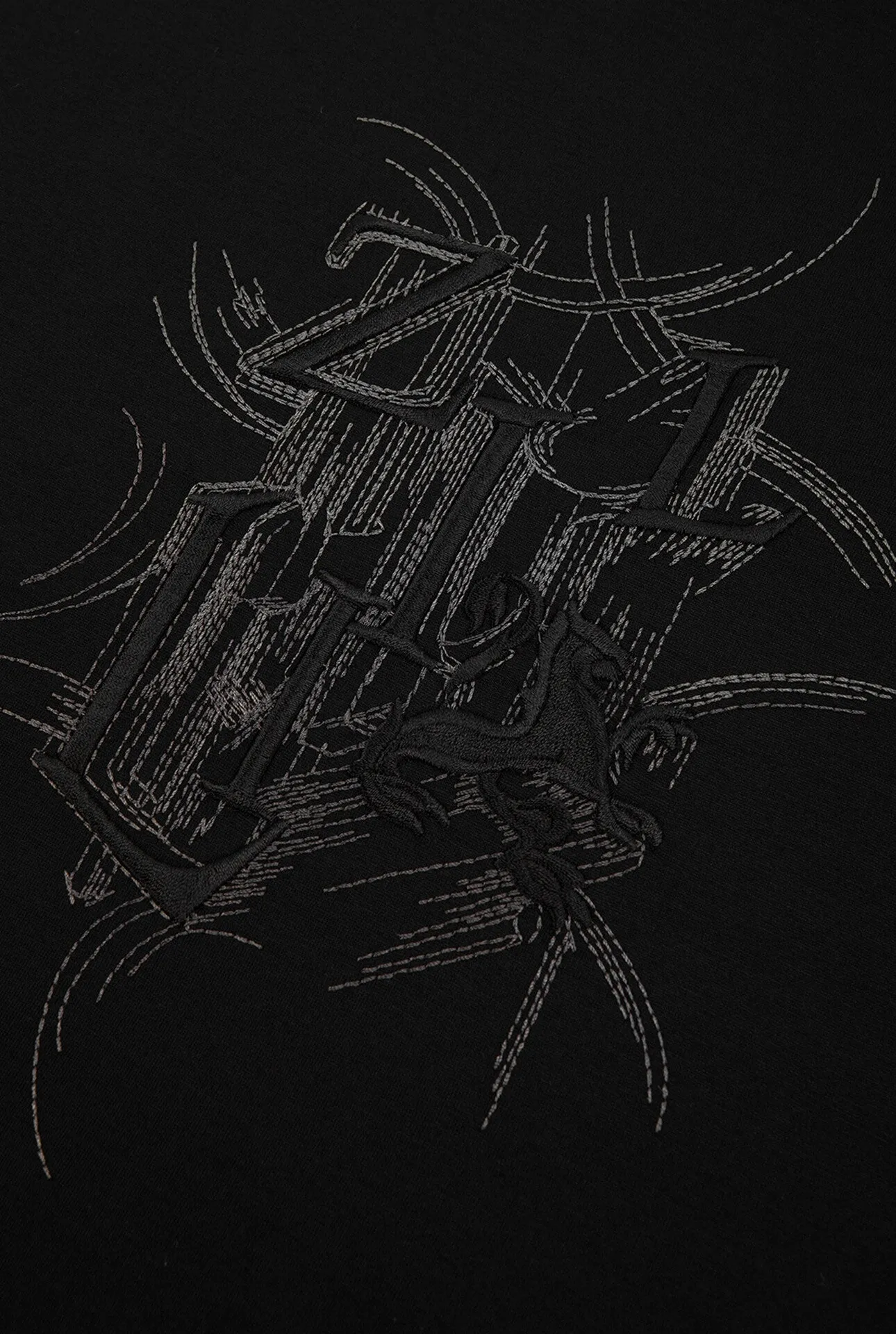 T-shirt with Zilli Art Embroidery